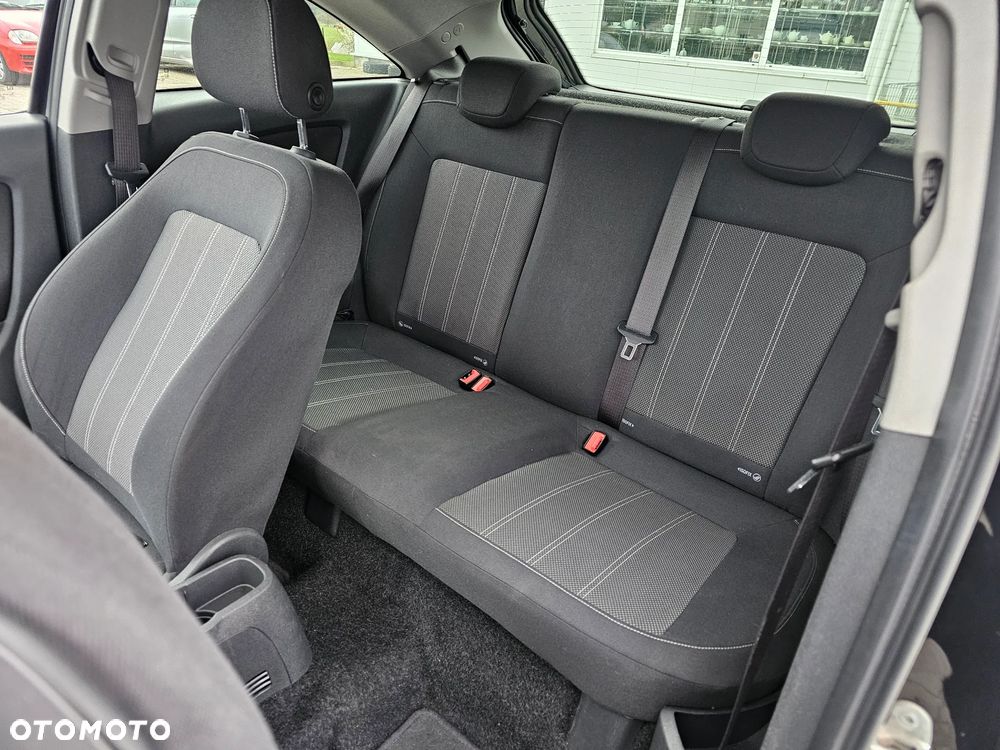 Opel Corsa 1.4 16V Sport - 12