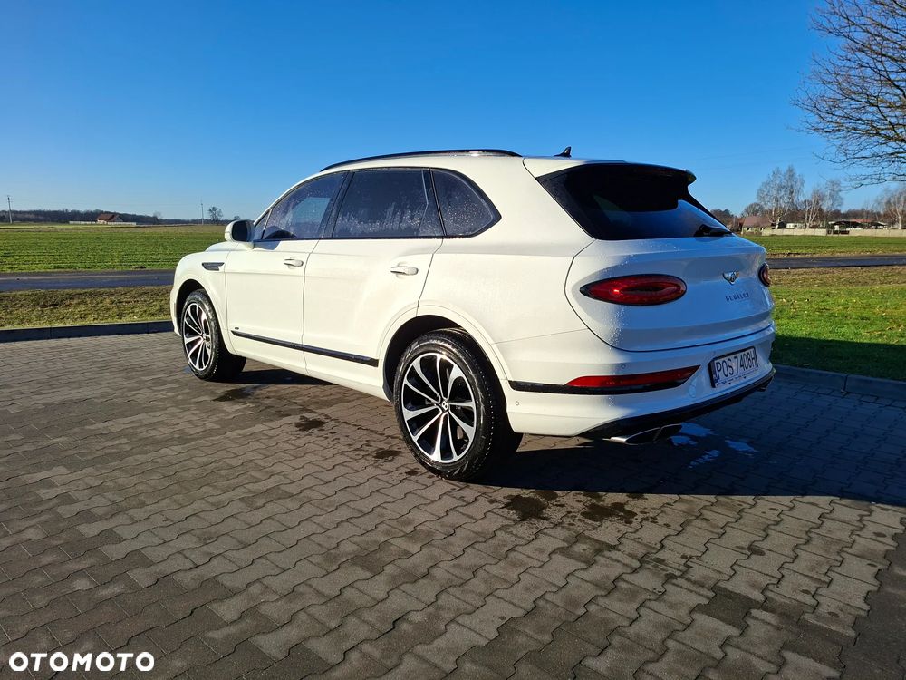 Bentley Bentayga - 3
