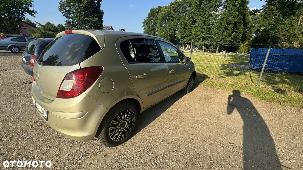 Opel Corsa 1.4 16V Enjoy - 4