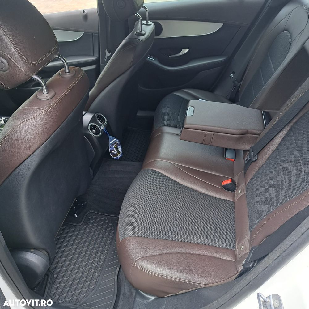Mercedes-Benz GLC - 9