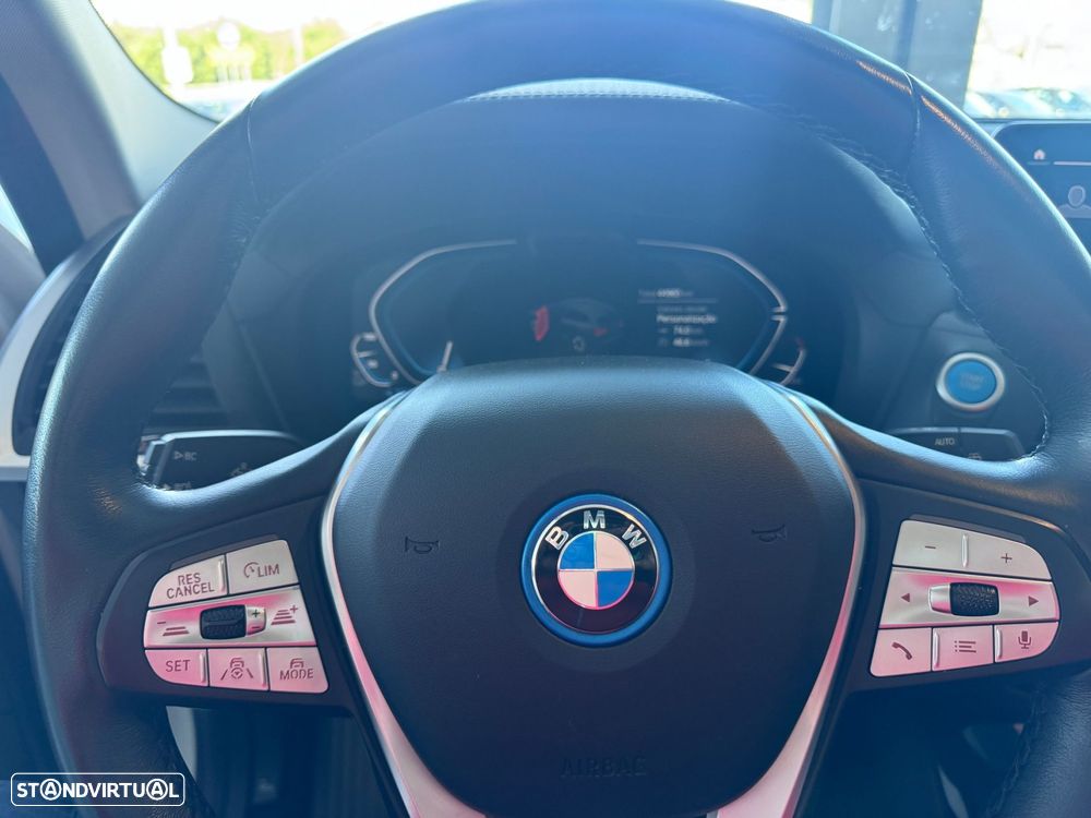 BMW iX3 Inspiring - 22