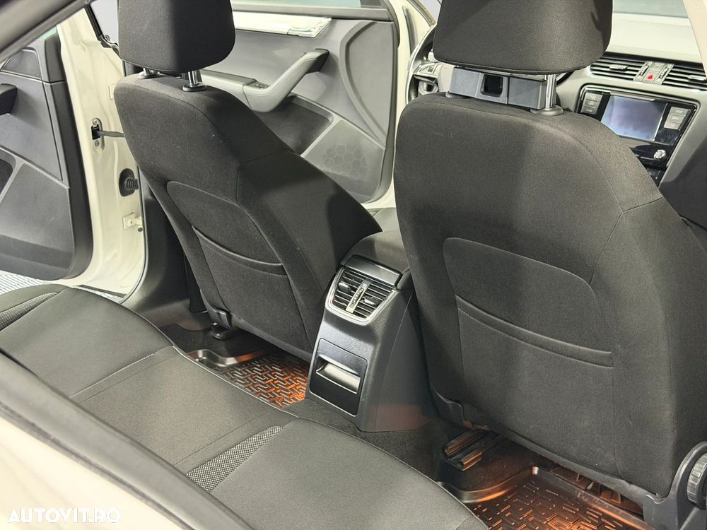 Skoda Octavia Combi Diesel 1.6 TDI Active - 15