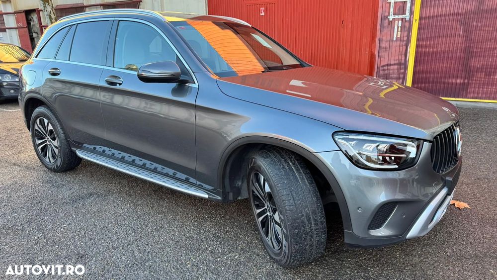 Mercedes-Benz GLC 220 d 4MATIC 9G-TRONIC AMG Line - 1
