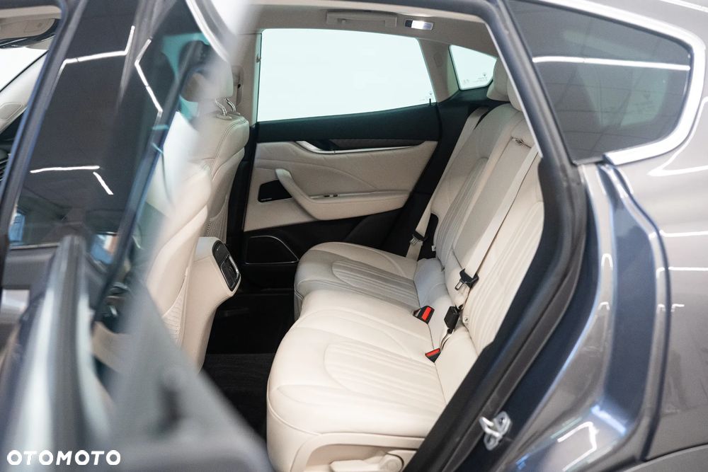 Maserati Levante S Granlusso - 20