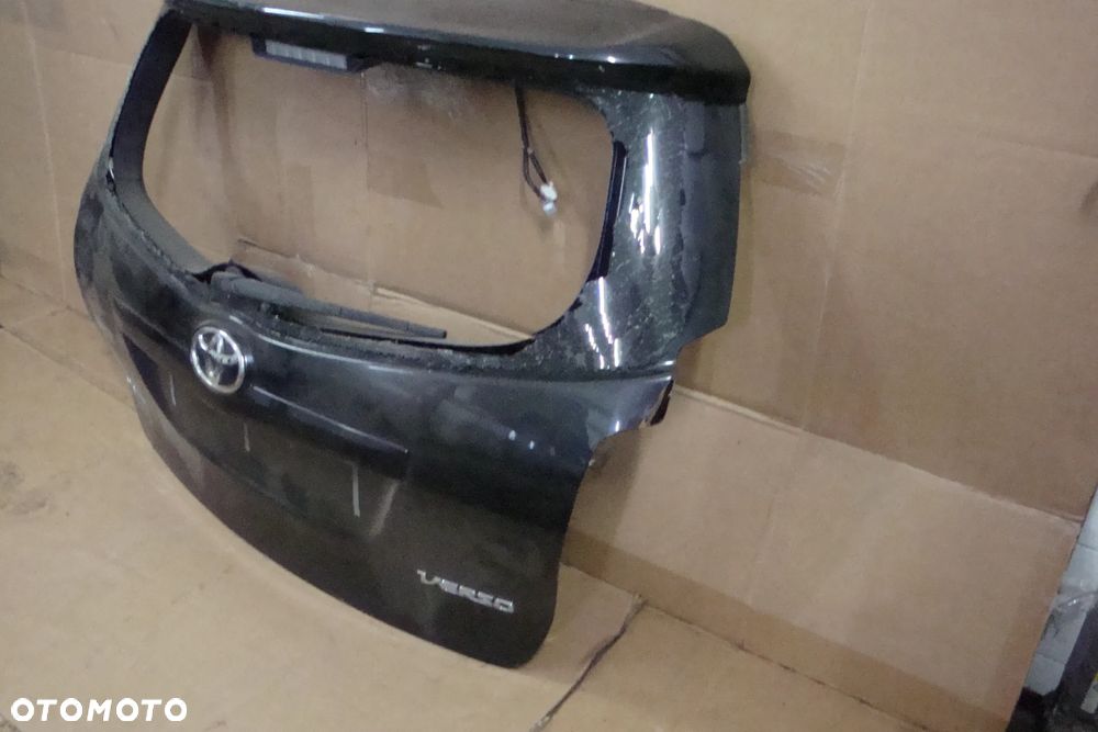 TOYOTA VERSO 09-13 klapa tylna lak 209 - 3
