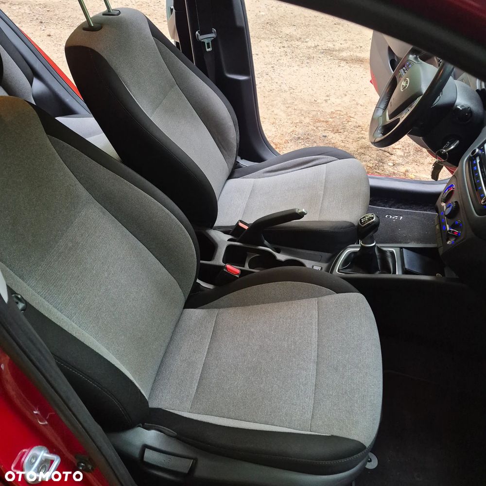 Hyundai i20 1.4 Comfort - 3