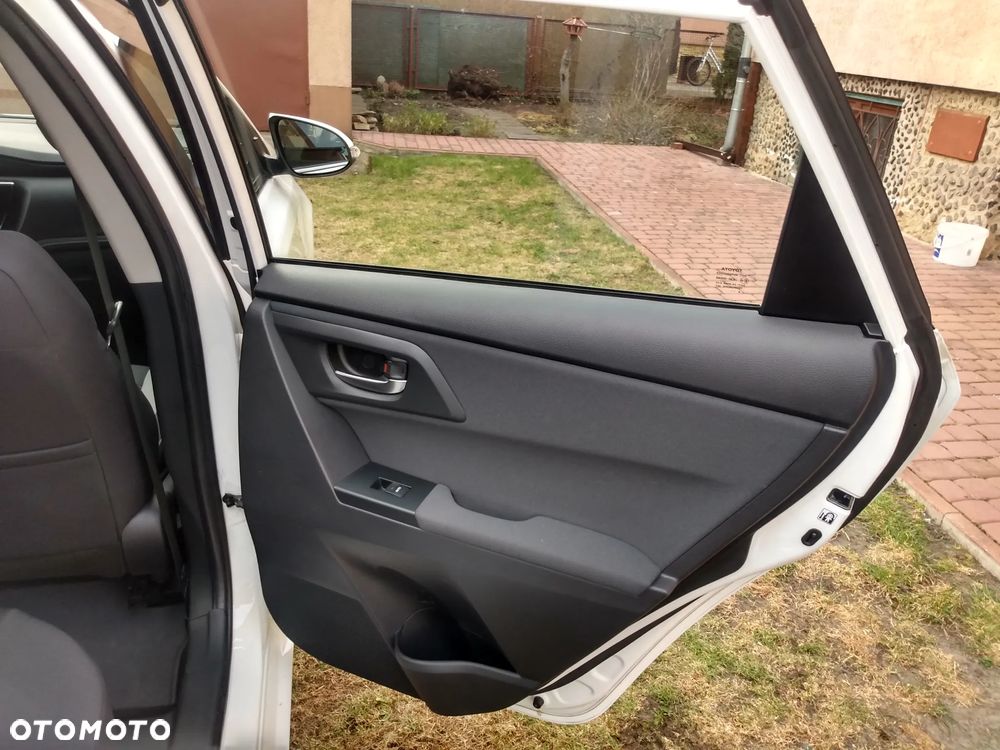 Toyota Auris 1.6 Premium - 11