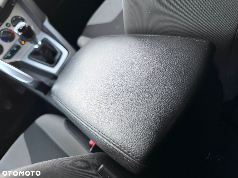 Ford Focus 1.0 EcoBoost Trend Sport - 33