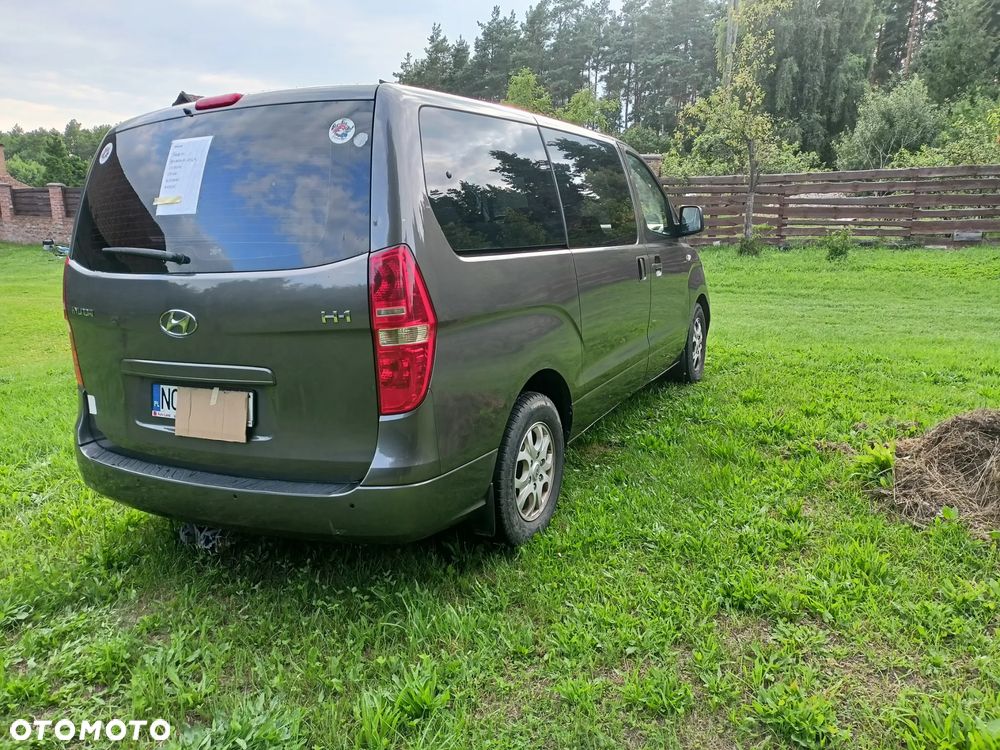 Hyundai H-1 - 23