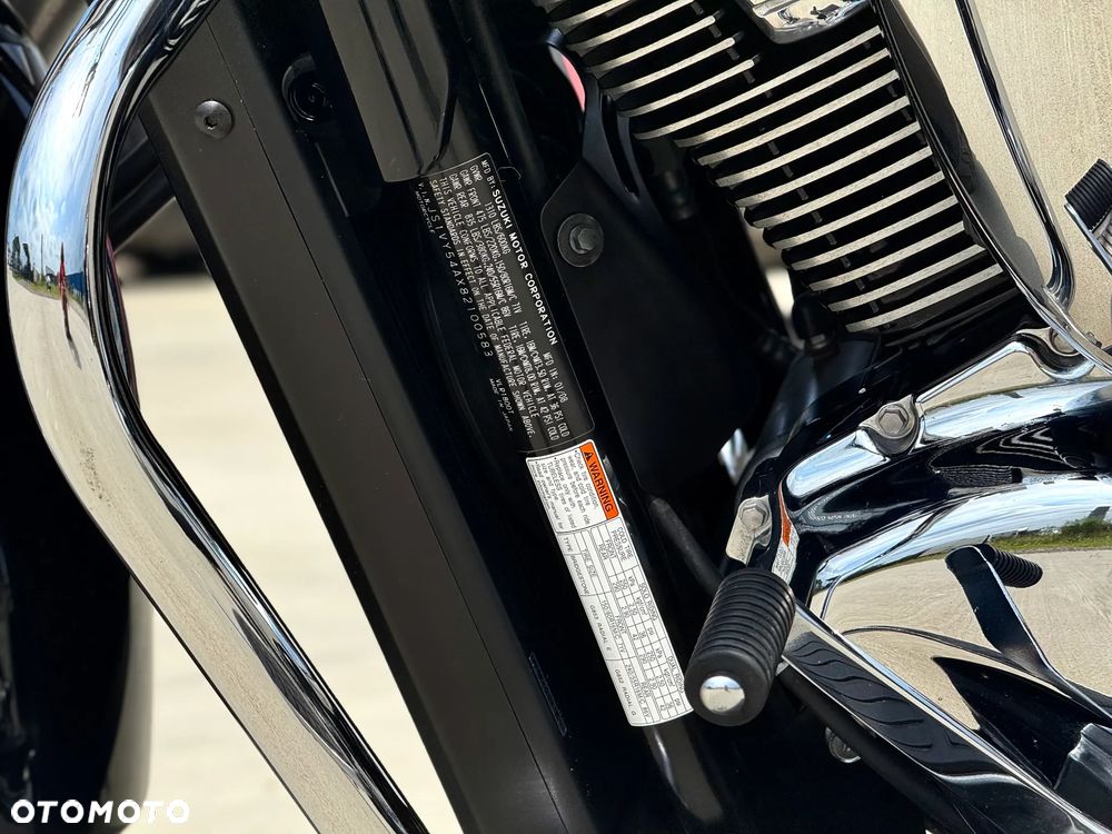 Suzuki Boulevard - 27