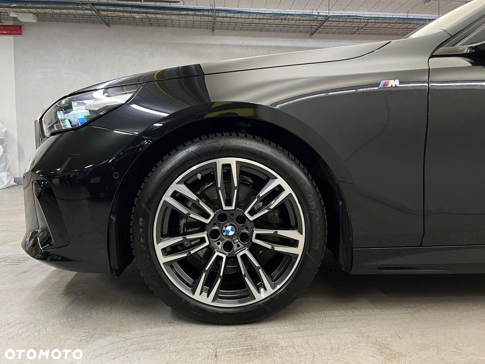 BMW Seria 5 520d xDrive mHEV M Sport - 16