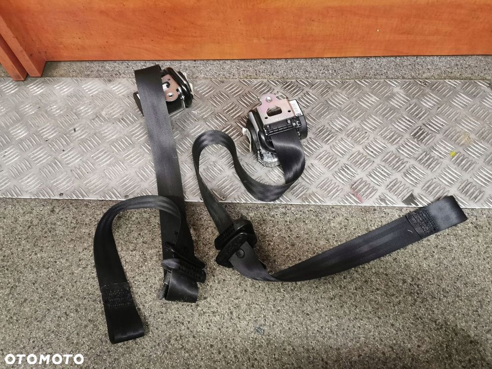 PAS BEZPIECZEŃSTWA LEWY I PRAWY RENAULT MEGANE III - 1