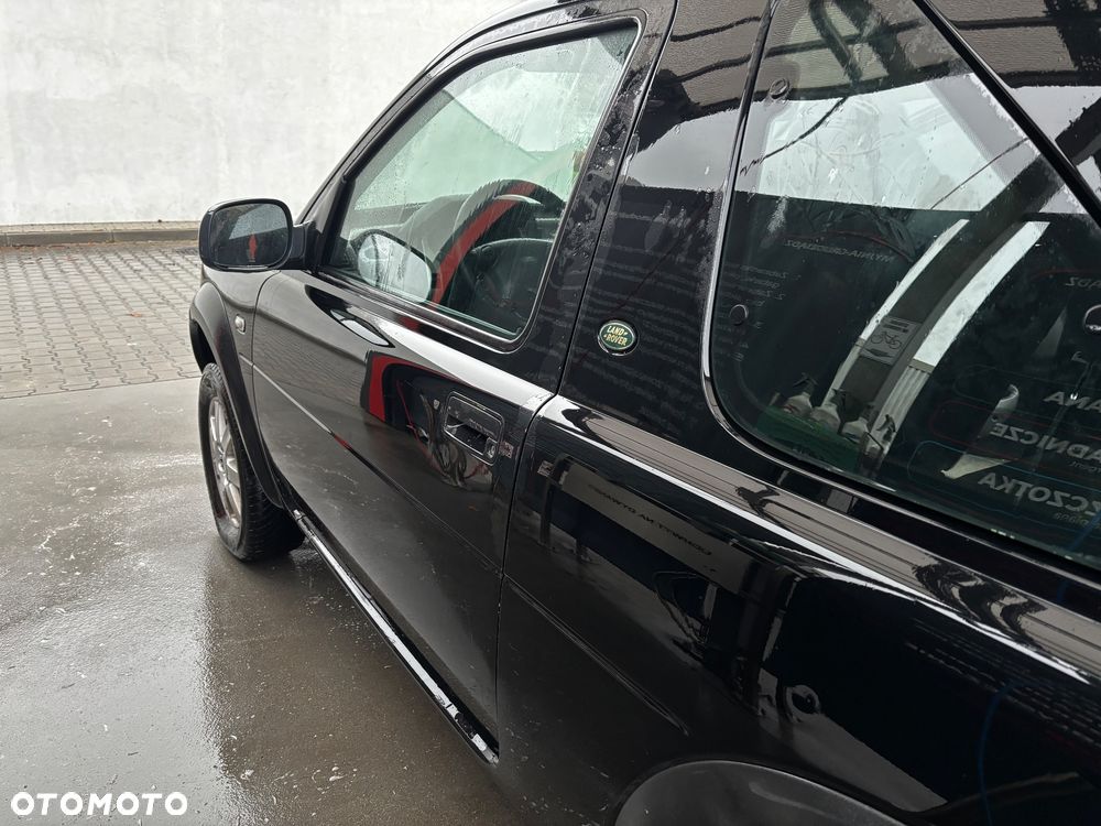 Land Rover Freelander 2.0 D - 8