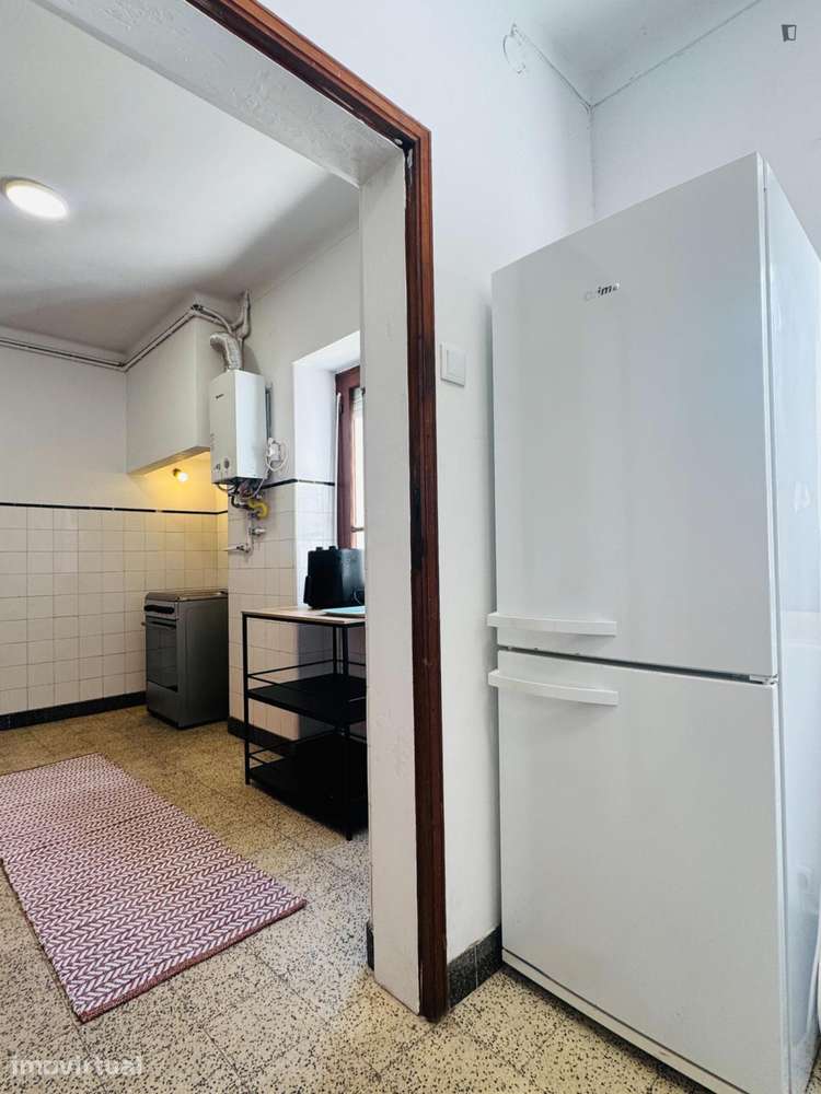 Quarto - localizado em Montes Claros Coimbra - Grande imagem: 5/8