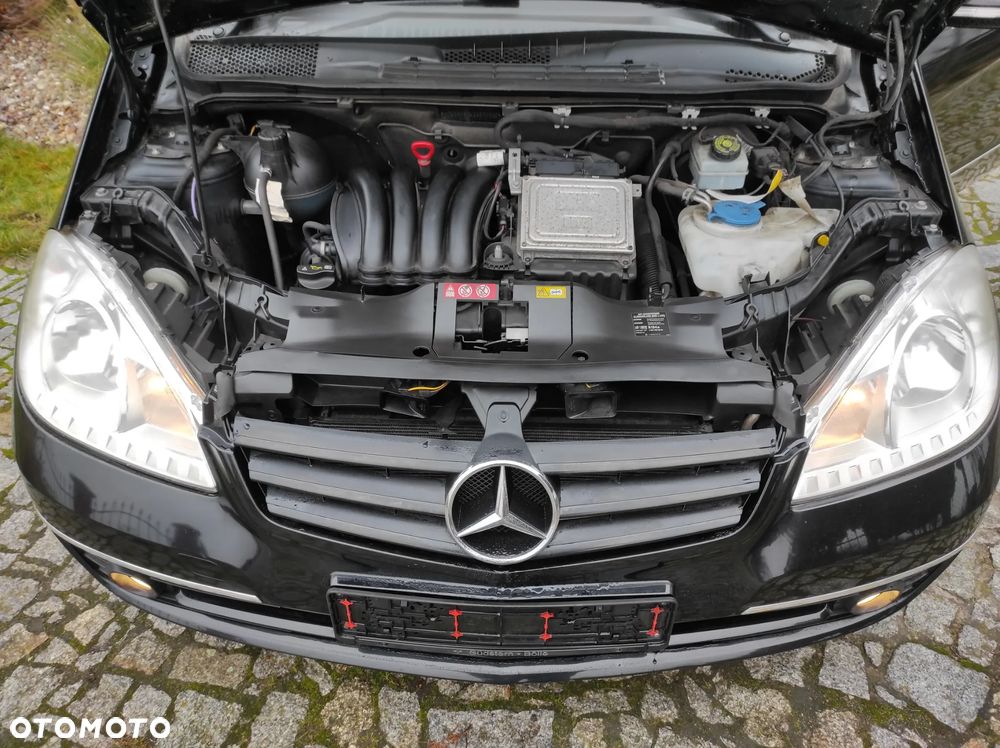 Mercedes-Benz Klasa A 180 BlueEFFICIENCY SPORT EDITION - 24