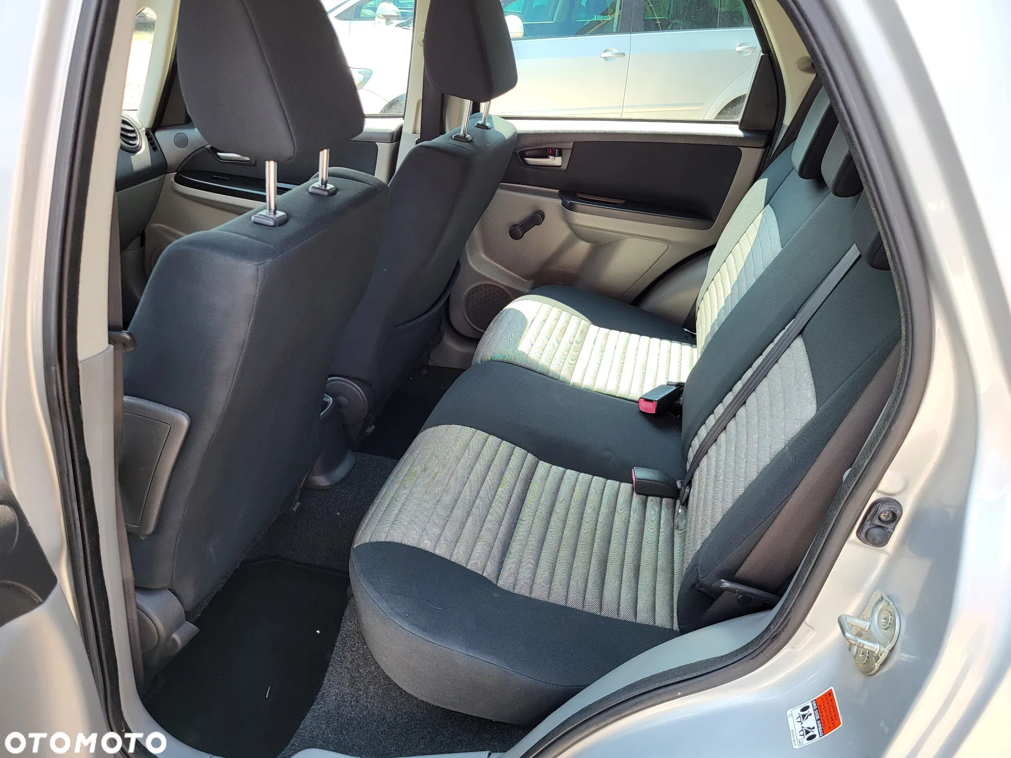 Suzuki SX4 1.6 GS / Premium - 13