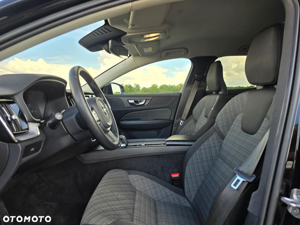 Volvo V60 B4 D Core - 18