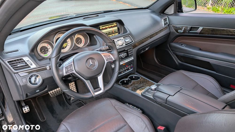Mercedes-Benz Klasa E 400 7G-TRONIC - 17