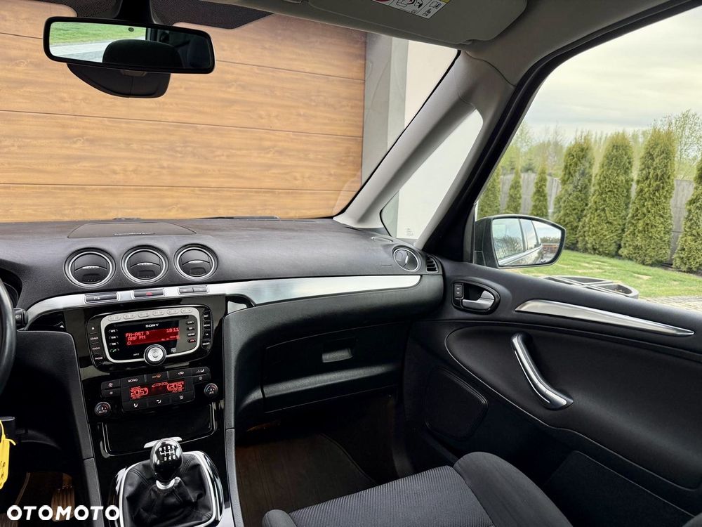 Ford Galaxy 2.0 TDCi Titanium - 19