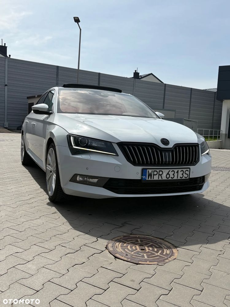 Skoda Superb 2.0 TDI 4x4 L&K DSG - 32