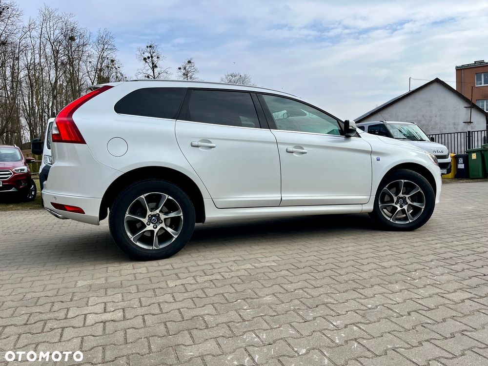 Volvo XC 60 D4 Drive-E Ocean Race - 4