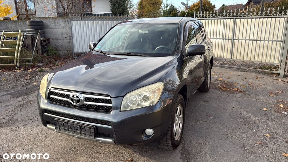 Toyota RAV4 2.2 D-4D 4x4 - 2