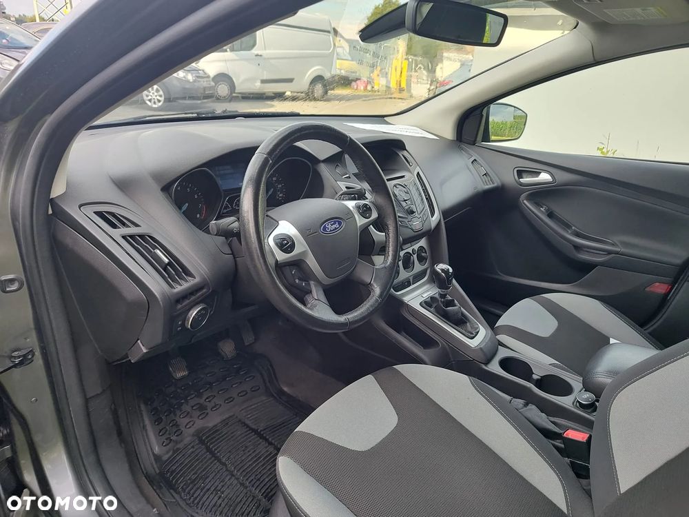 Ford Focus - 11