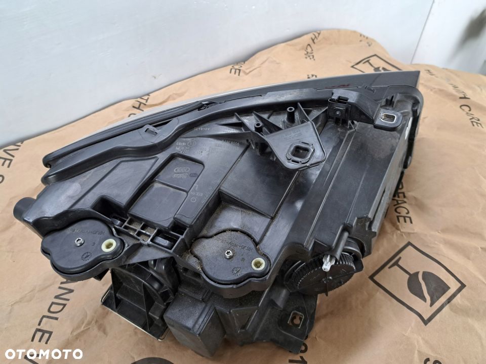 REFLEKTOR LAMPA AUDI Q2 81A ORYGINAŁ OE - 5