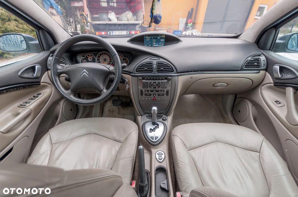 Citroën C5 II 2.2 HDi SX - 13