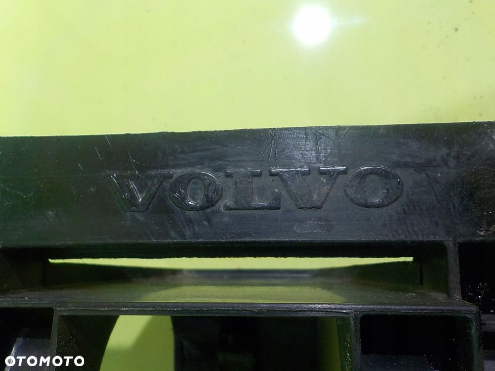 VOLVO V90 LIFT 2.0 T6 AUT 21r KOMBI obudowa chlodnicy - 3