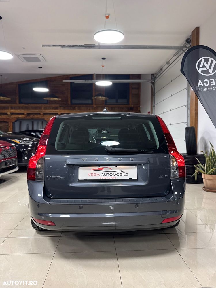 Volvo V50 2.0 D Momentum - 36