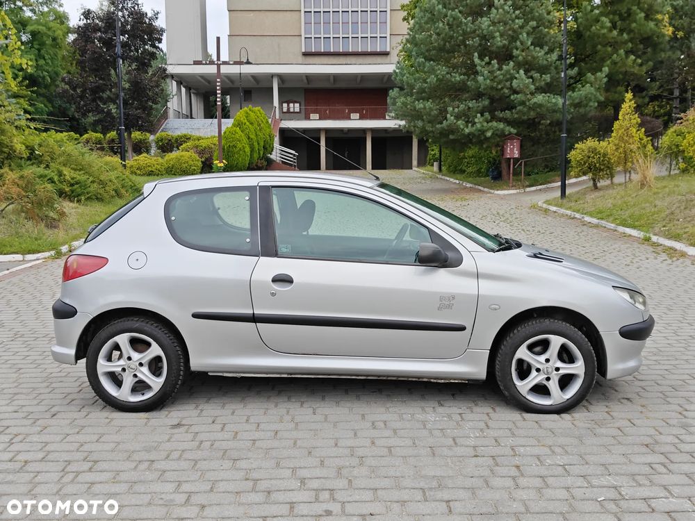 Peugeot 206 1.1 XR Presence - 5