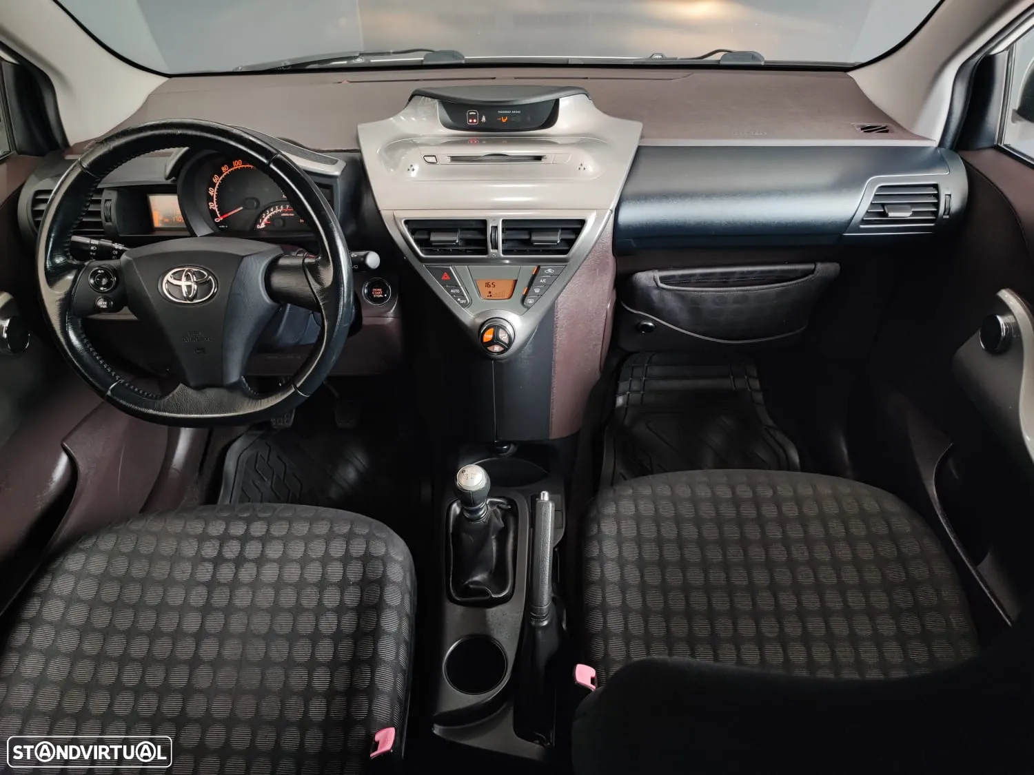 Toyota iQ 1.0 VVT-i 2 EP - 30