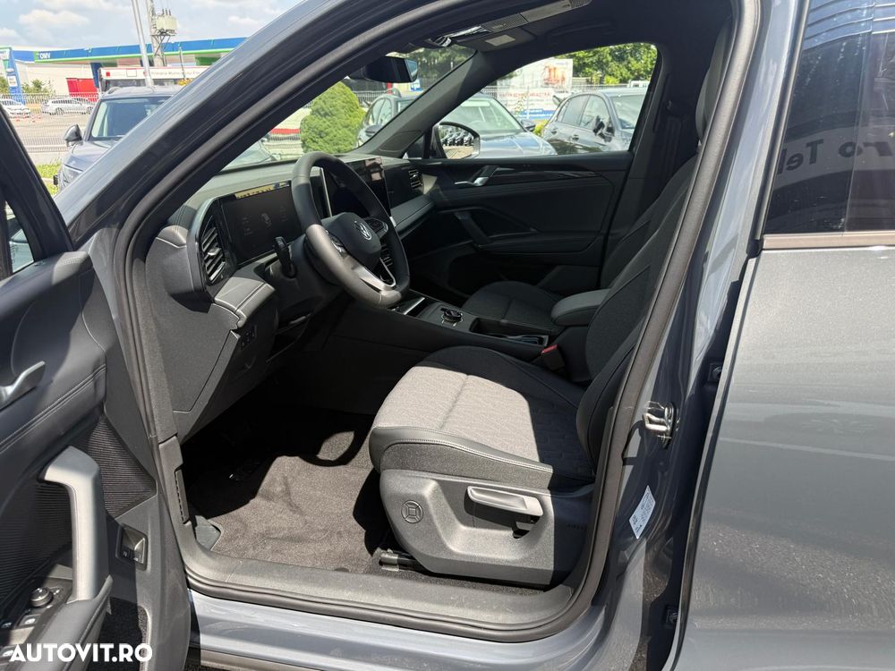 Volkswagen Tiguan - 12
