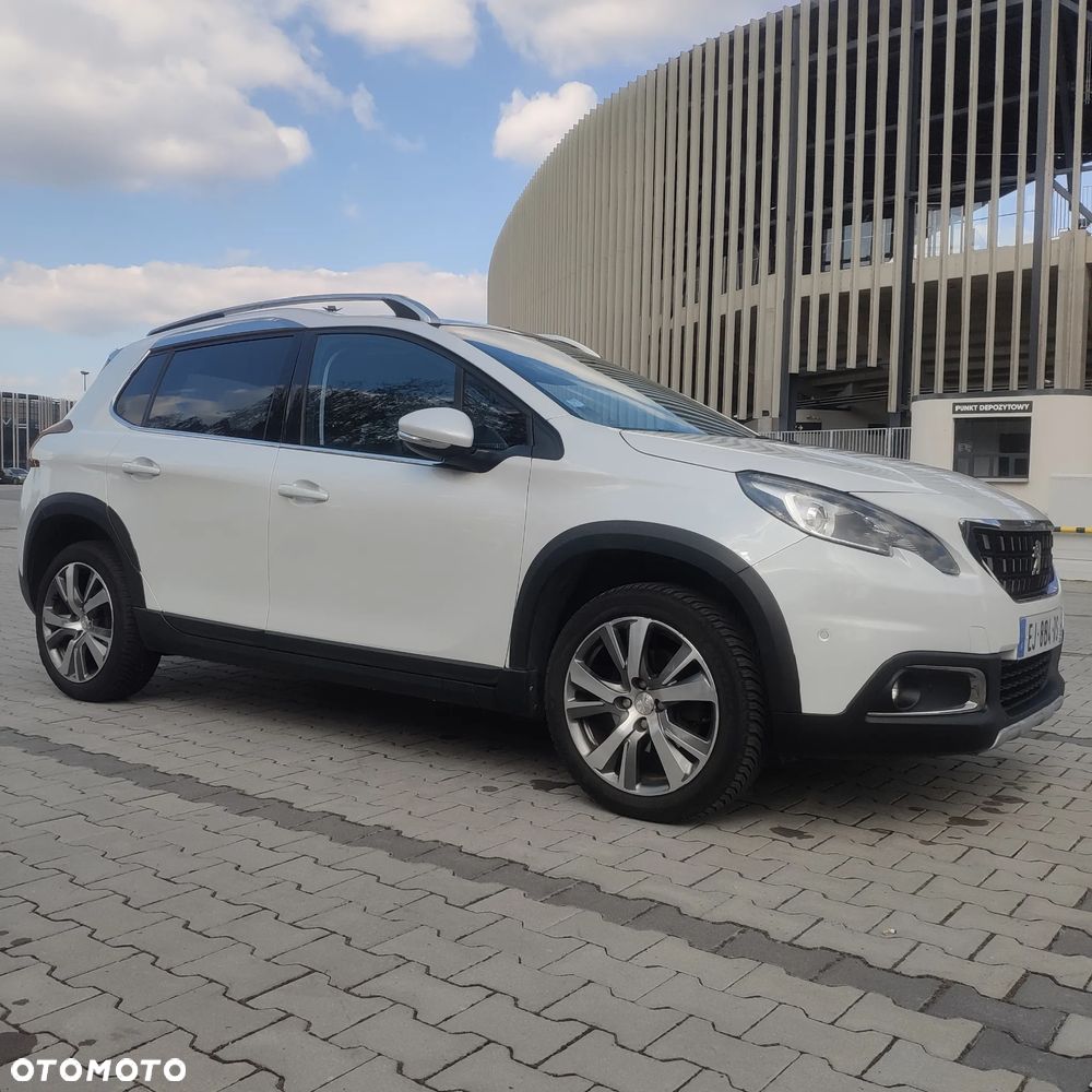 Peugeot 2008 1.2 Pure Tech Allure S&S EAT6 - 3