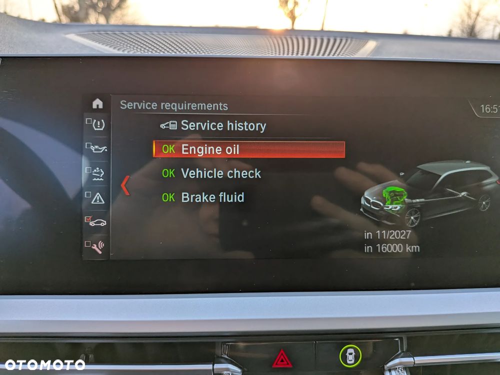 BMW Seria 3 318d - 26