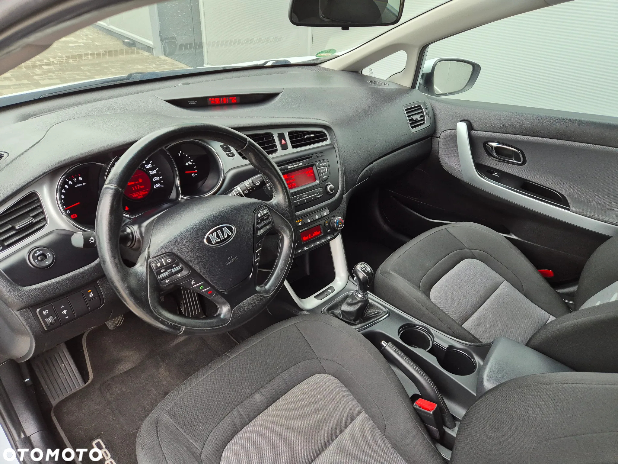 Kia Ceed 1.4 CVVT - 21