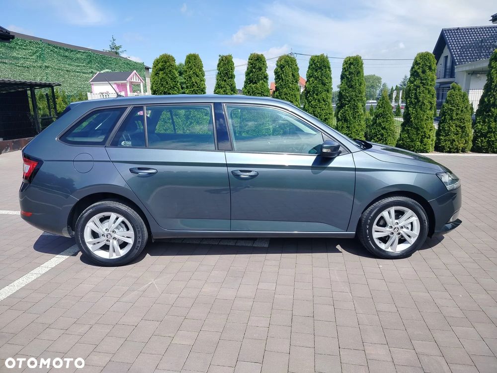 Skoda Fabia 1.0 TSI Ambition - 2