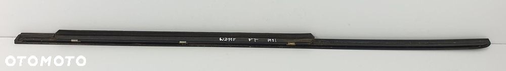 LISTWA ZGARNIAJĄCA PRAWY TYŁ MERCEDES W211 - 10