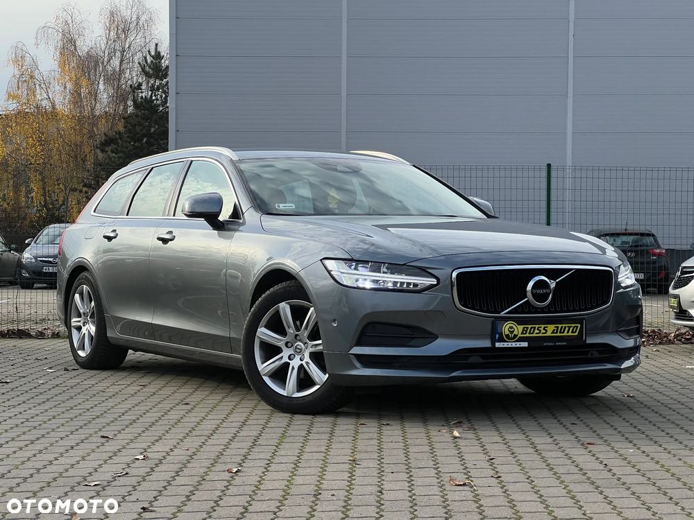 Volvo V90 D4 Momentum - 2