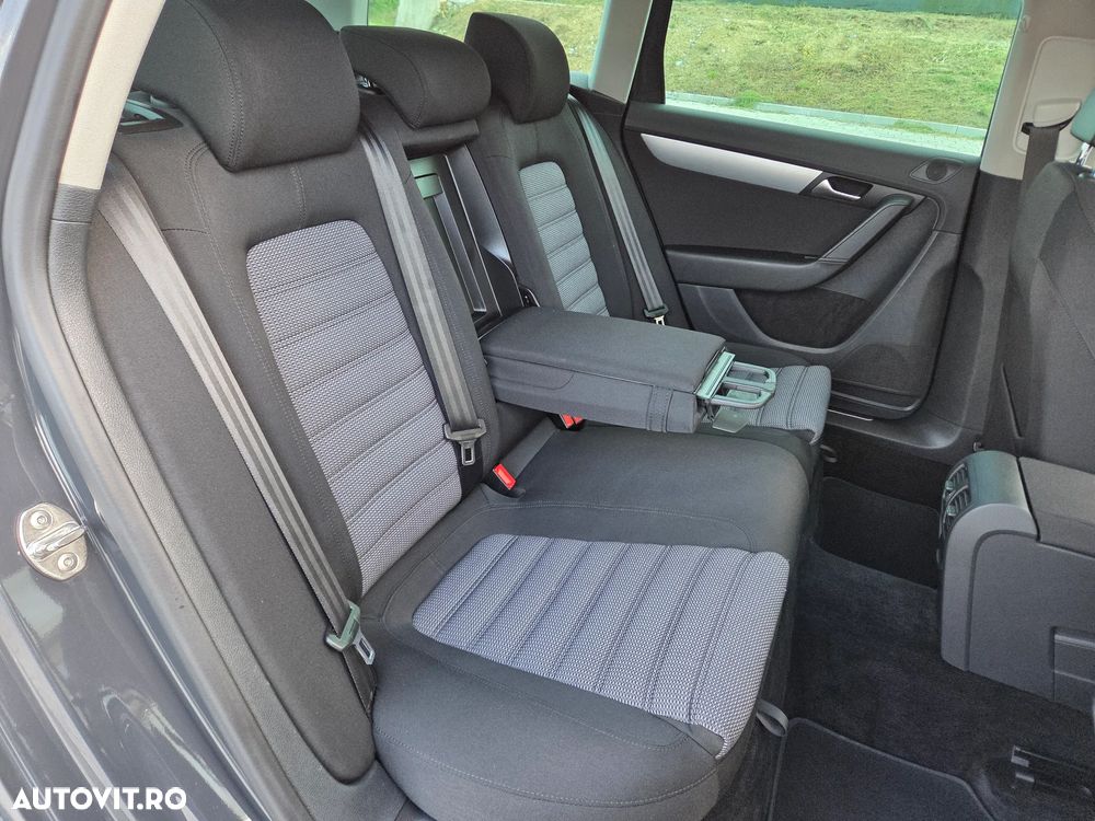 Volkswagen Passat 2.0 TDI 4Motion DSG BlueMotion Tech Highline - 15