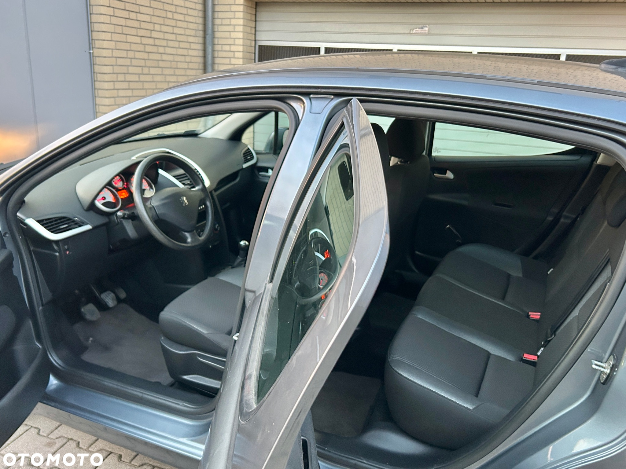 Peugeot 207 - 2