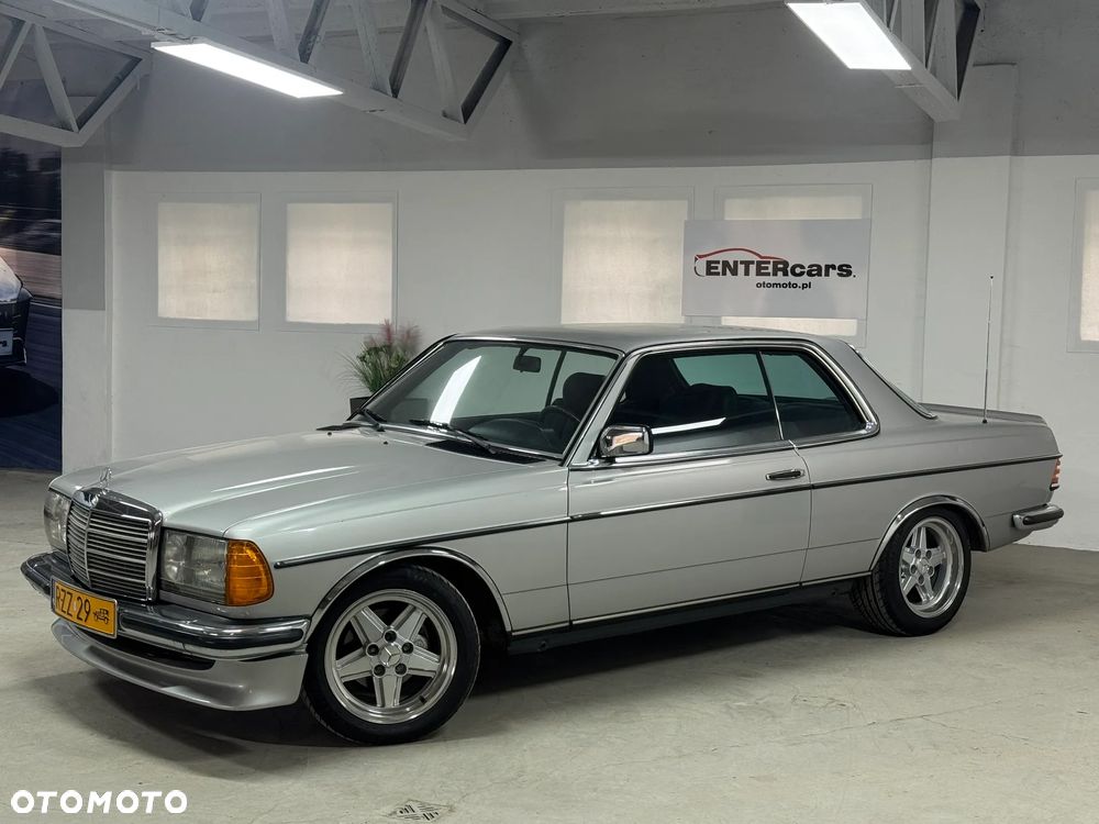 Mercedes-Benz W123 - 6