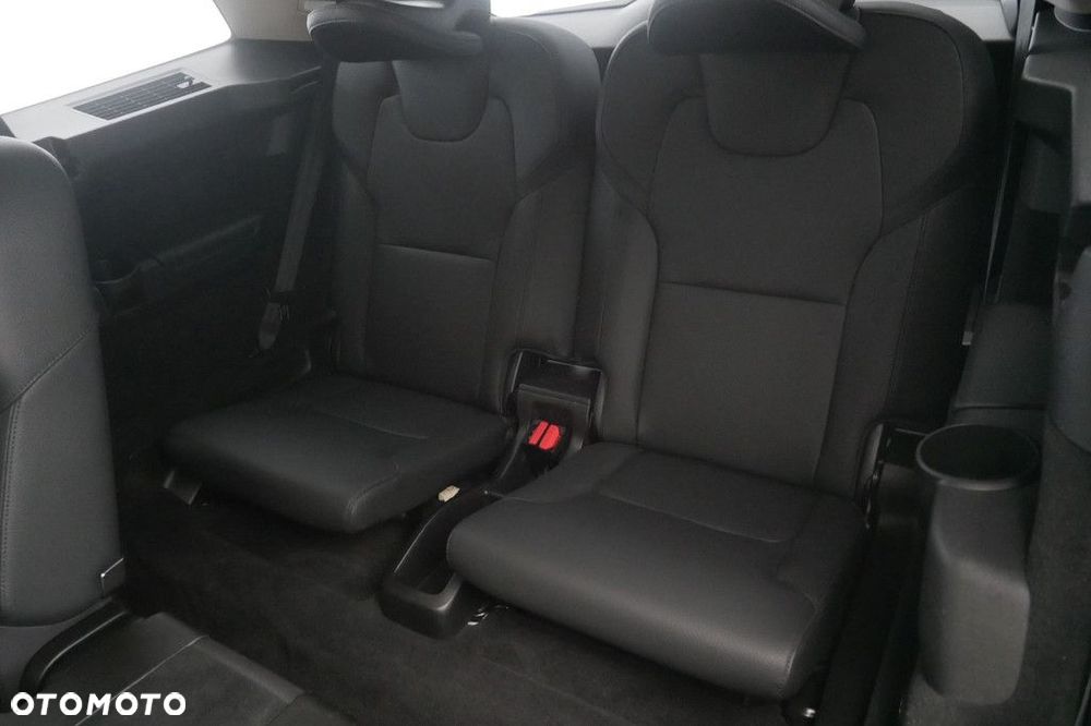 Volvo XC 90 - 17