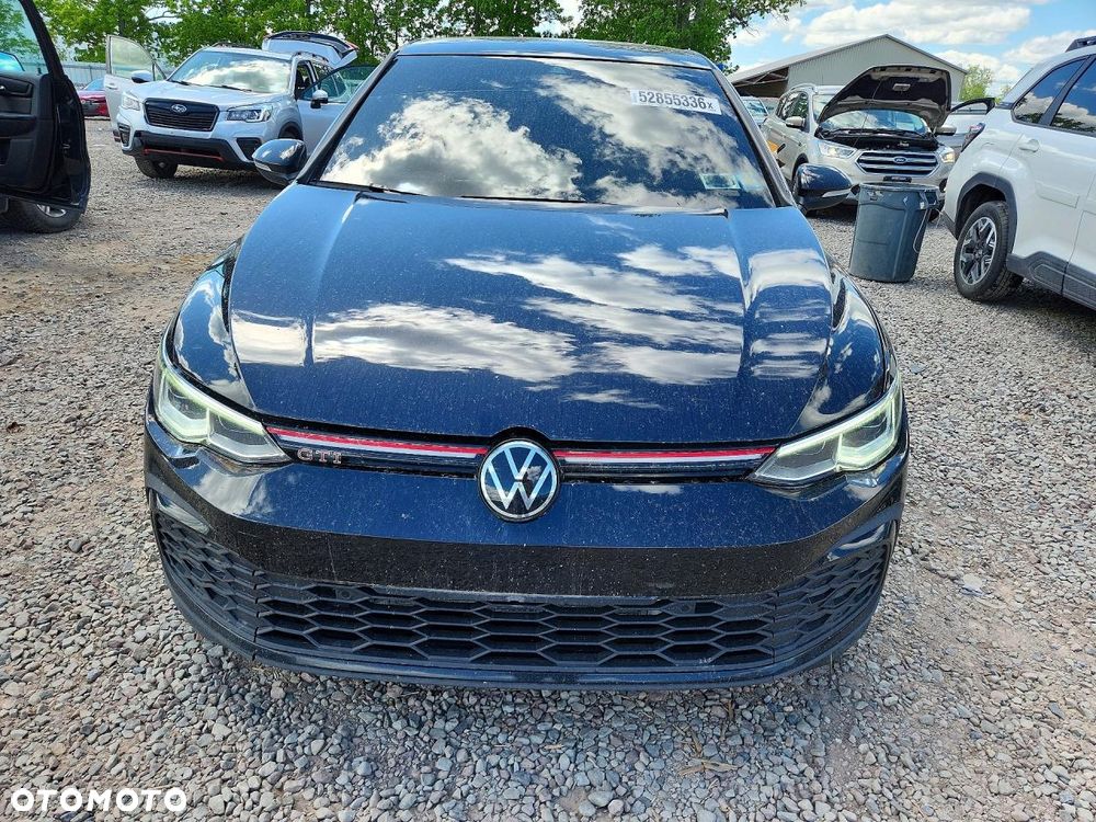 Volkswagen Golf - 6