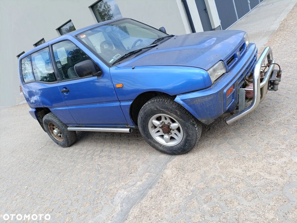 Nissan Terrano 2.4 Wagon SGX - 3
