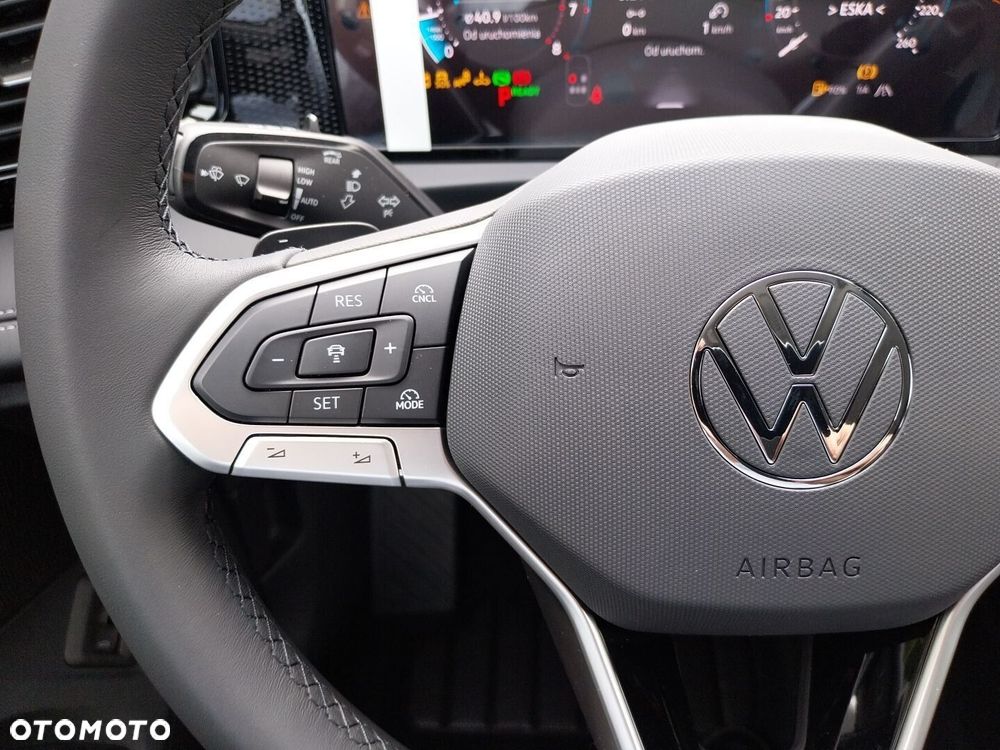 Volkswagen Tiguan - 13