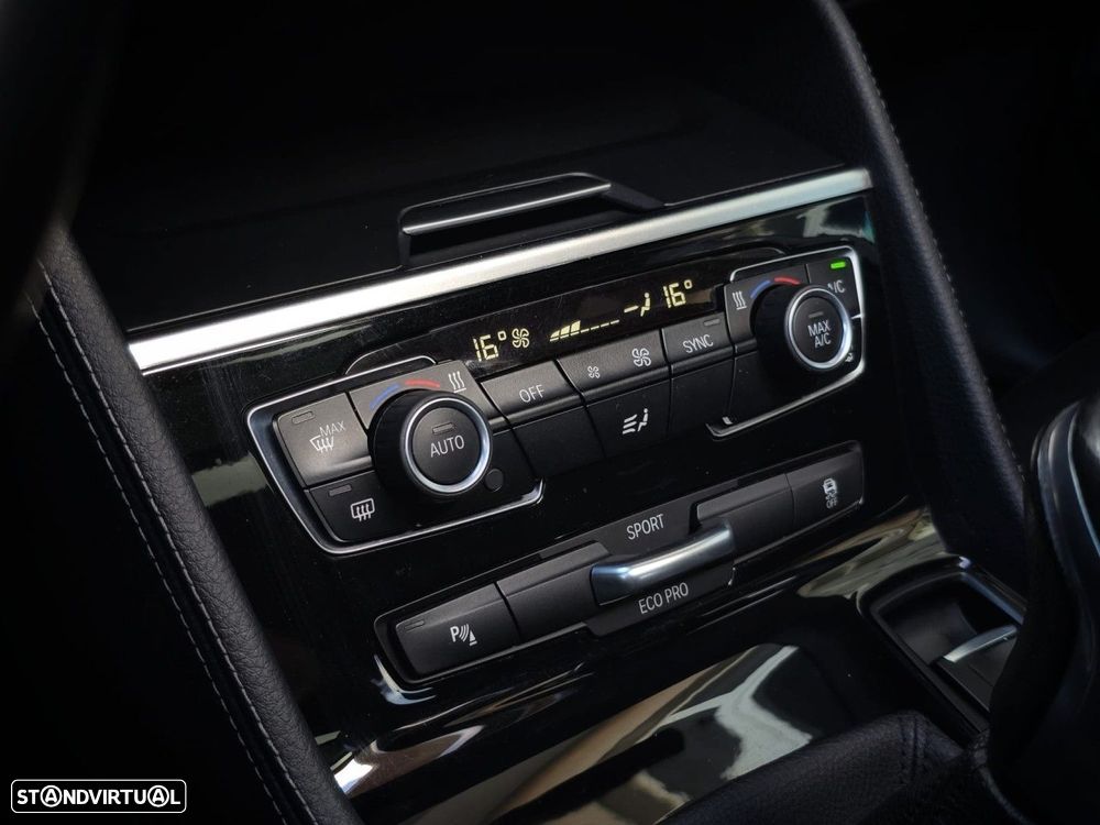 BMW 216 Active Tourer d Line Sport - 21