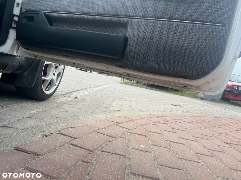 Volkswagen Jetta 1.8 CL - 19