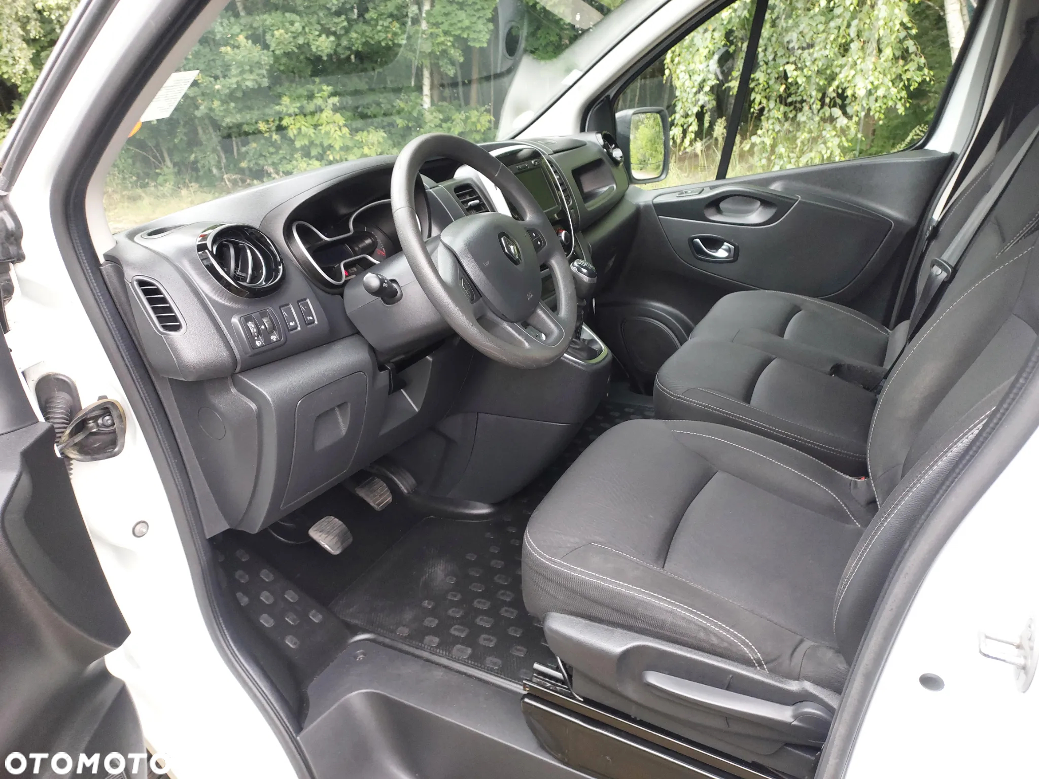 Renault Trafic - 8